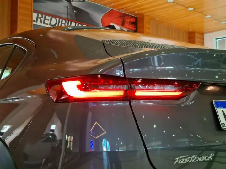 FASTBACK AUDACE 200 TB AUT (HÍBRIDO)