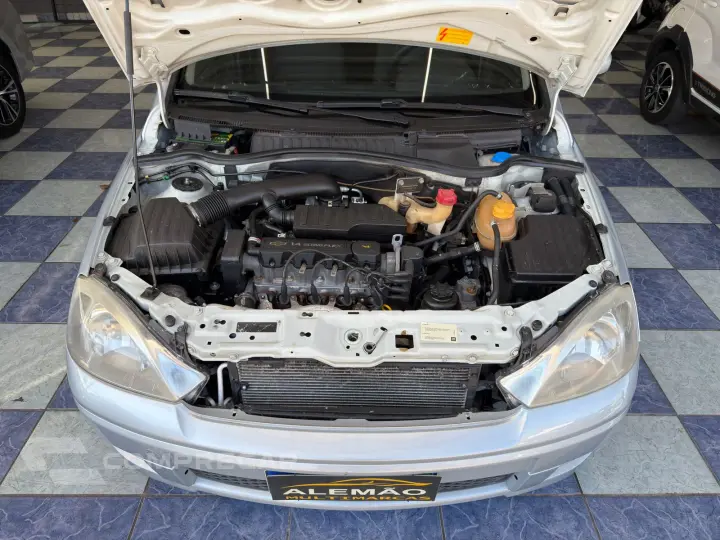 CORSA 1.4 MPFI Maxx Sedan 8V