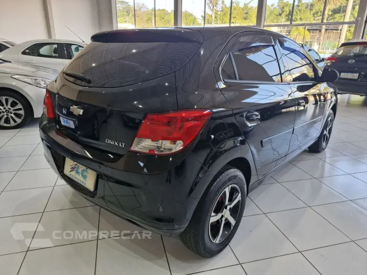 Onix Hatch 1.0 12V 4P FLEX LT