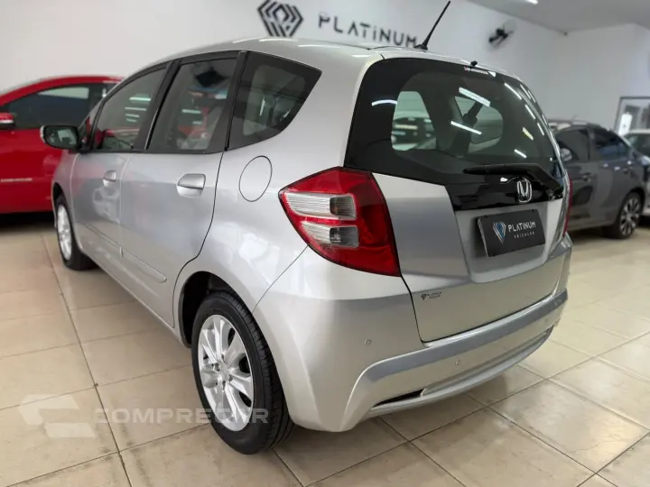 Fit LX 1.4/ 1.4 Flex 8V/16V 5p Mec.