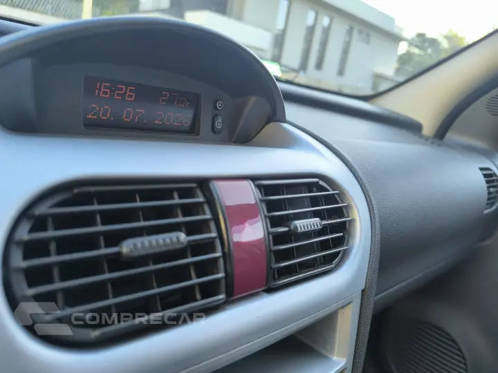 CORSA 1.4 MPFI Premium Sedan 8V