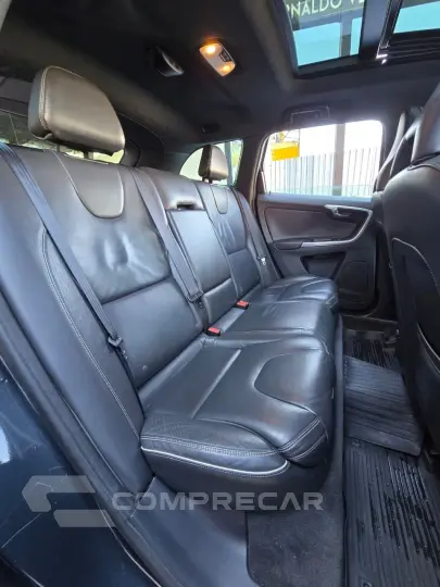 XC 60 T-5 R-DESIGN 2.0 FWD 5p