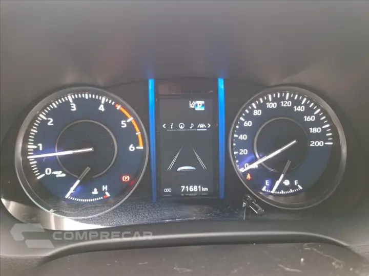 HILUX SW4 2.8 D-4D TURBO DIESEL SRX 7L 4X4 AUTOMÁ