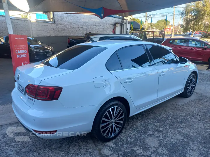 JETTA 2.0 TSI Highline 211cv
