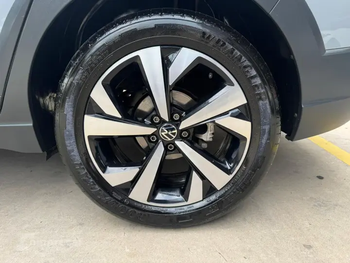 Nivus 1.0 200 Tsi Total Flex Highline Automático