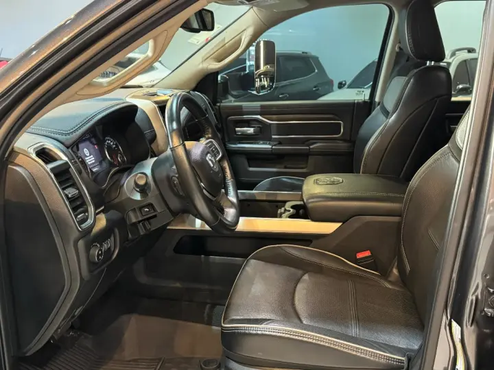 NOVA RAM 3500 LARAMIE