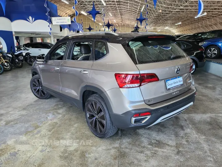 TAOS 1.4 250 TSI TOTAL FLEX HIGHLINE AUTOMÁTICO