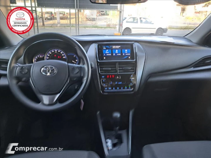 YARIS 1.5 16V FLEX SEDAN XL LIVE MULTIDRIVE