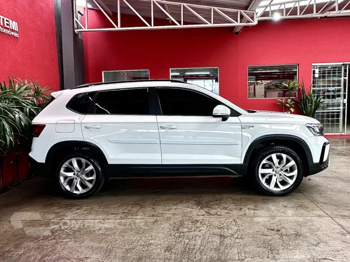 TAOS 1.4 250 TSI TOTAL FLEX COMFORTLINE AUTOMÁTICO