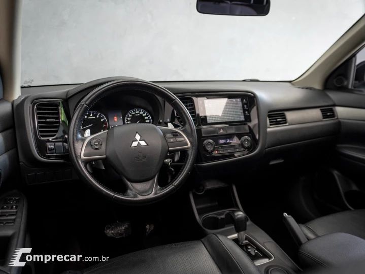 OUTLANDER 2.0 16V 160cv Aut.