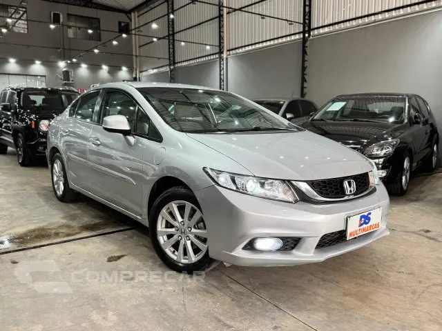 CIVIC - 1.8 LXS 16V 4P AUTOMÁTICO