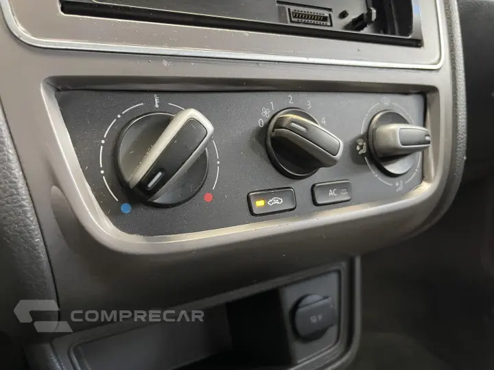 VOYAGE 1.0 MI 8V FLEX 4P MANUAL