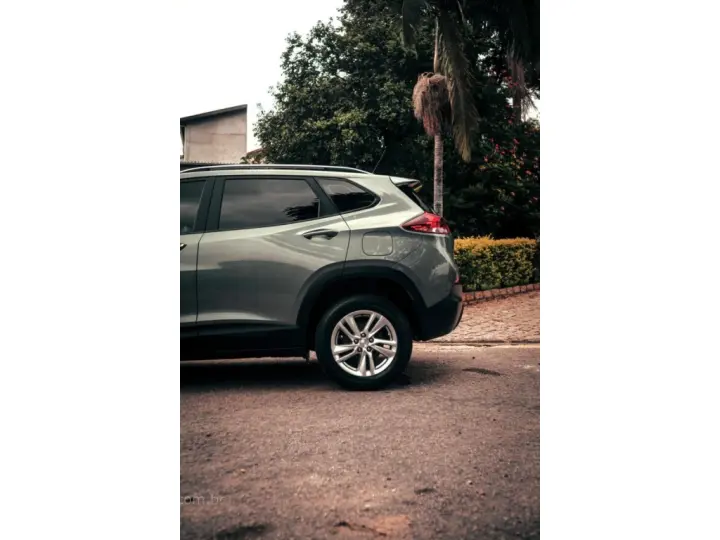 TRACKER 1.0 TURBO FLEX AUTOMÁTICO