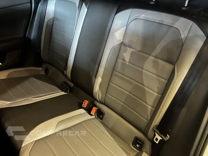 Nivus 1.0 4P FLEX 200 TSI HIGHLINE TURBO AUTOMÁTICO