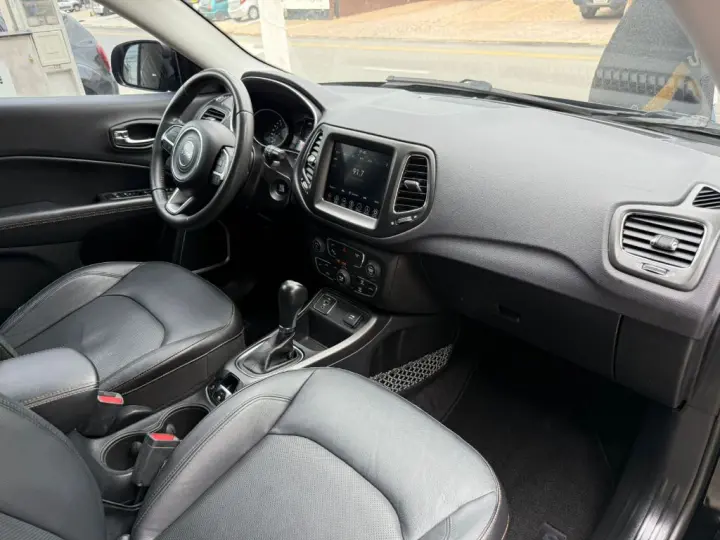 COMPASS LONGITUDE 2.0 4x2 Flex 16V Aut.