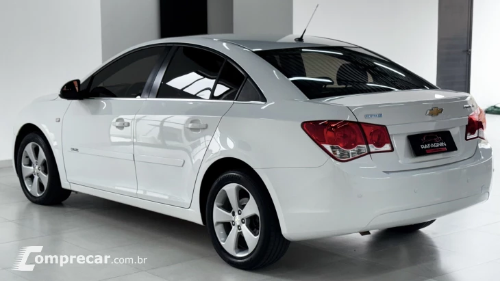 CRUZE 1.4 LT
