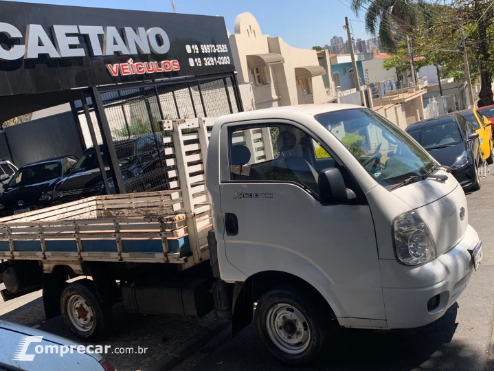 BONGO 2.5 K-2500 4X2 CS TURBO DIESEL 2P MANUAL
