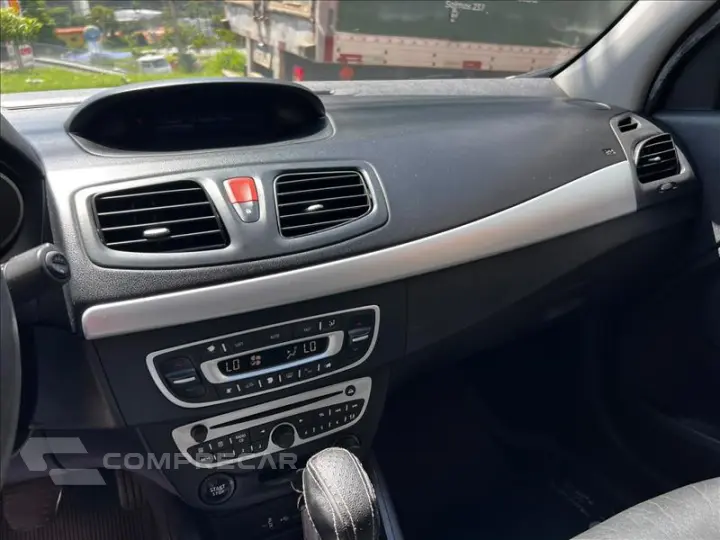 FLUENCE 2.0 Dynamique 16V