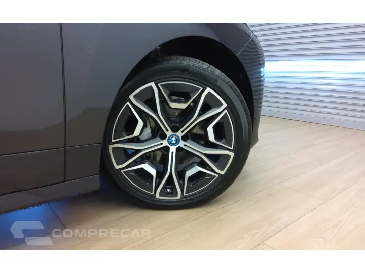 IX ELÉTRICO XDRIVE40