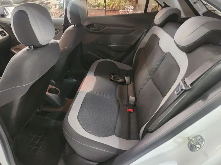 Onix Hatch 1.0 4P FLEX LT