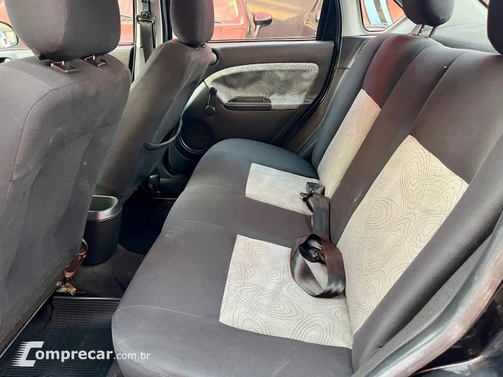 FIESTA 1.6 MPI Sedan 8V
