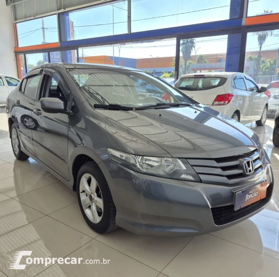 CITY Sedan DX 1.5 Flex 16V Aut.