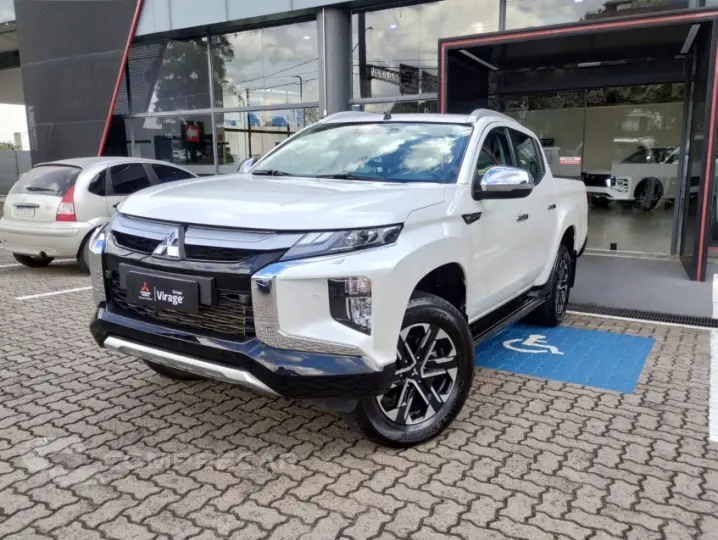 L200 TRITON 2.4 16V Turbo Sport Hpe-s CD 4X4