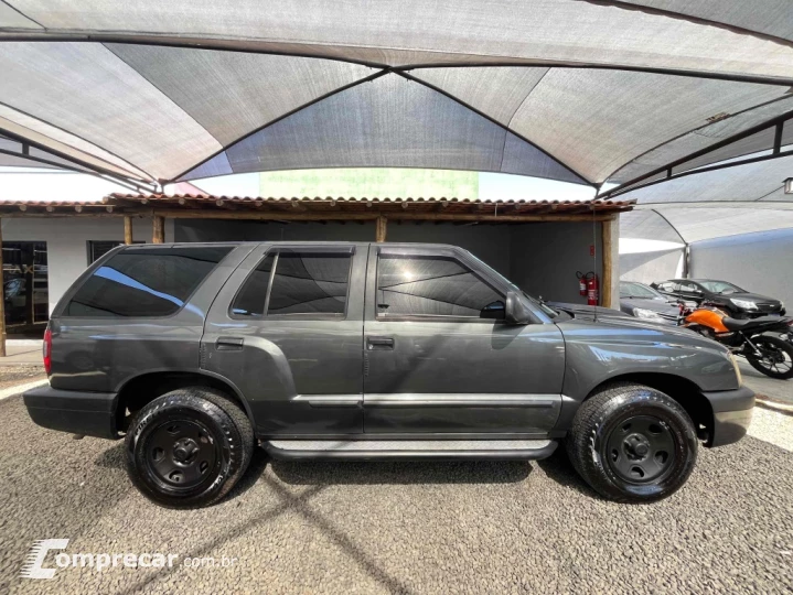 BLAZER 2.4 MPFI ADVANTAGE 4X2 8V GASOLINA 4P MANUAL
