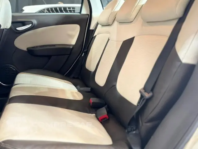 GRAND SIENA - 1.6 MPI ESSENCE 16V 4P AUTOMATIZADO