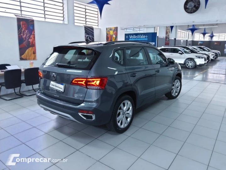 TAOS 1.4 250 TSI TOTAL FLEX COMFORTLINE AUTOMÁTICO