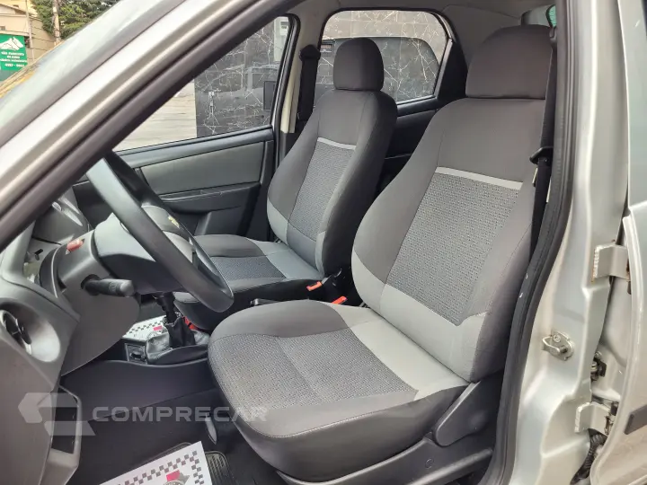 CELTA 1.0 MPFI LT 8V