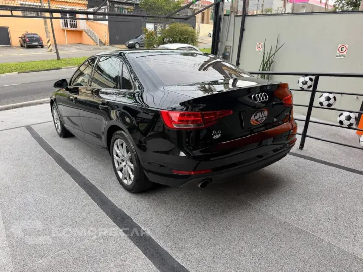 A4 Attraction 2.0 TFSI 190cv S tronic