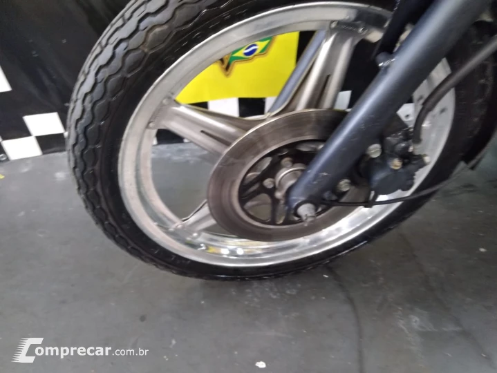 CB400