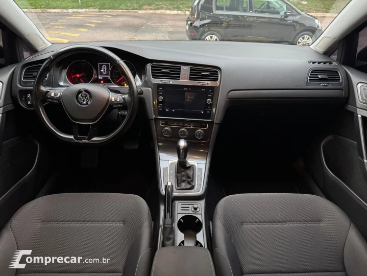 Golf Comfort. 200 TSI 1.0 Flex 12V Aut.