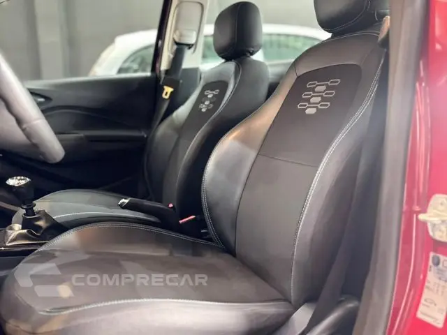 PRISMA - 1.4 MPFI LT 8V 4P MANUAL