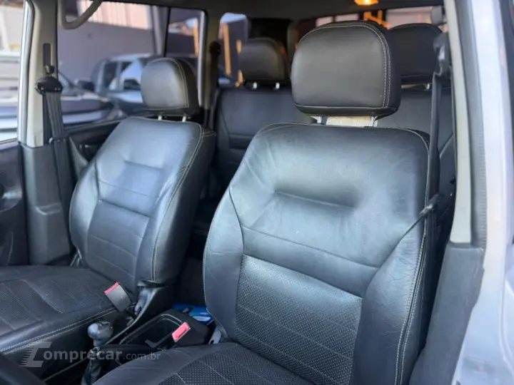 PAJERO TR4 2.0 4X4 16V 140CV FLEX 4P AUTOMÁTICO