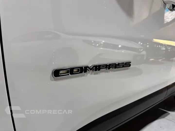 COMPASS 2.0 16V FLEX LONGITUDE AUTOMÁTICO