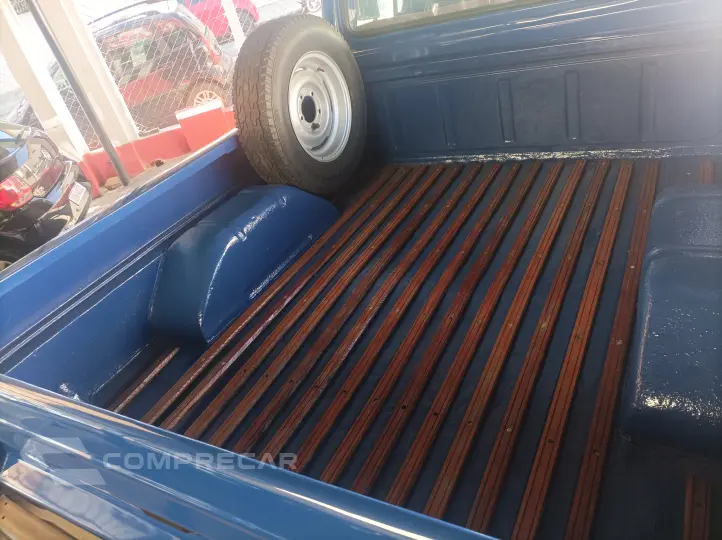 F1000