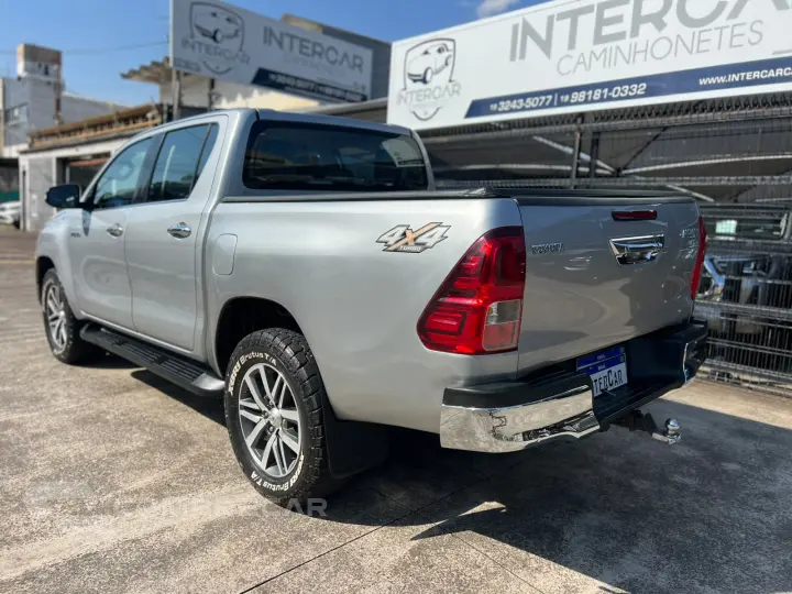 HILUX 2.8 D-4d Turbo CD SRX 4X4
