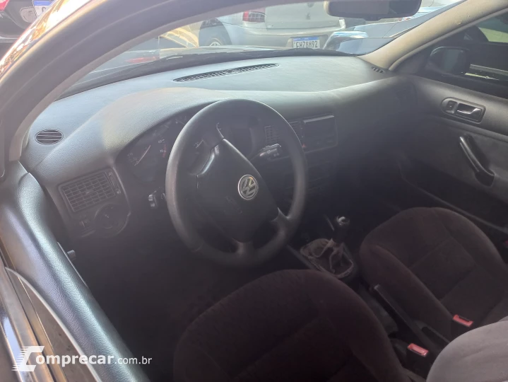 GOLF 2.0 MI 8V
