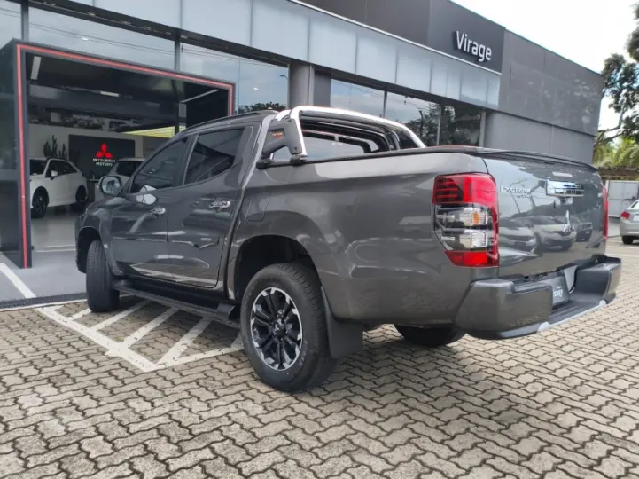 L200 TRITON 2.4 16V Turbo Sport HPE CD 4X4