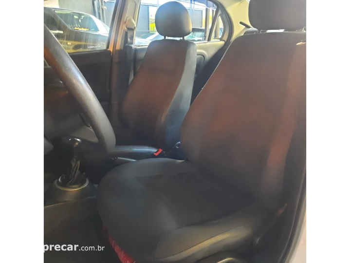 VOYAGE 1.6 MI CITY 8V FLEX 4P MANUAL