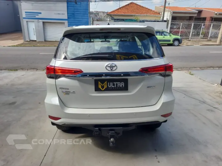 Hilux SW4 SRX 4x4 2.8 TDI 16V Dies. Aut.