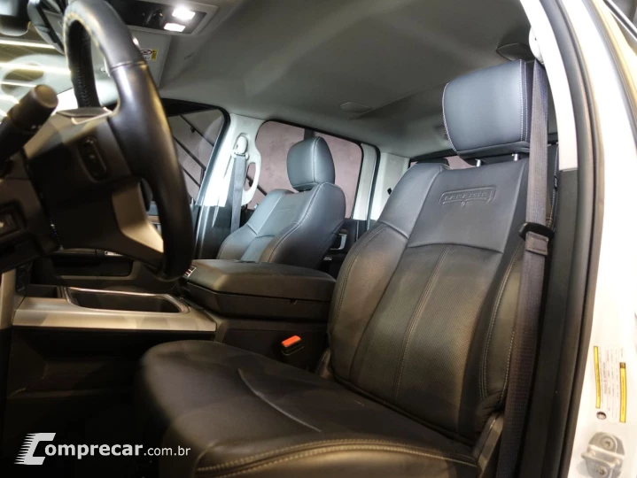 Classic 5.7 V8 32V 4P HEMI LARAMIE AUTOMÁTICO