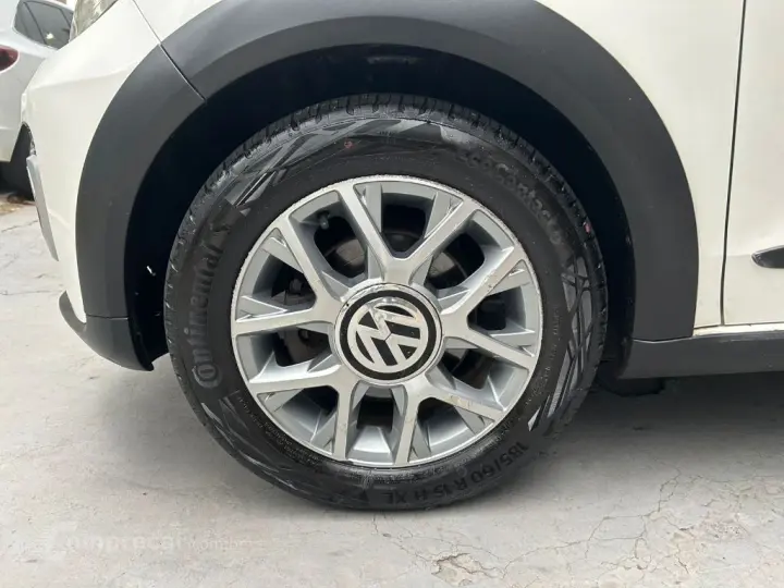 up! cross 1.0 TSI Total Flex 12V 5p