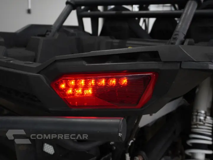 RZR XP 4 1000 4X4 (UTV)