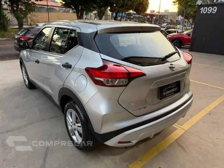 Kicks 1.6 16V Flexstart Active Xtronic