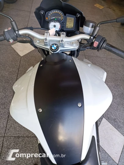 F 800 R