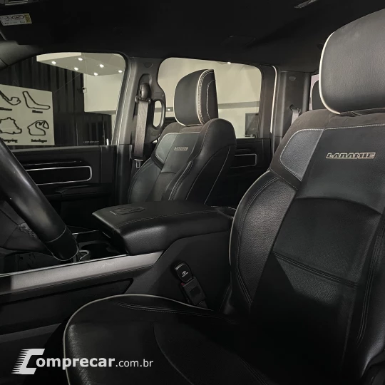 2500 6.7 I6 Turbo Laramie Night Edition CD 4X4