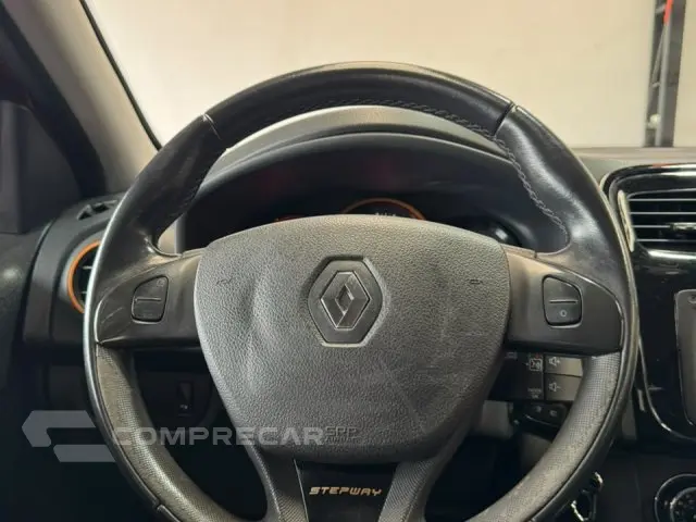 SANDERO - 1.6 STEPWAY 8V 4P AUTOMATIZADO